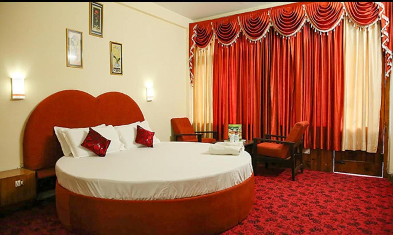 Mha Hotel Ever Green Manali Eksteriør bilde